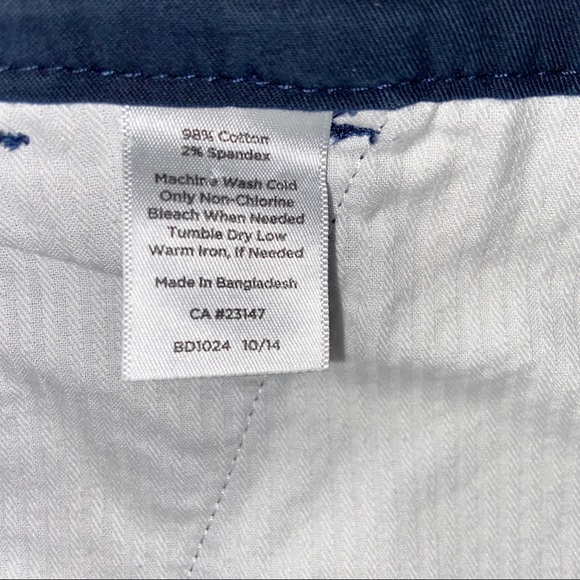 Talbots The Weekend Short Size 2P Navy Blue - Picture 5 of 5